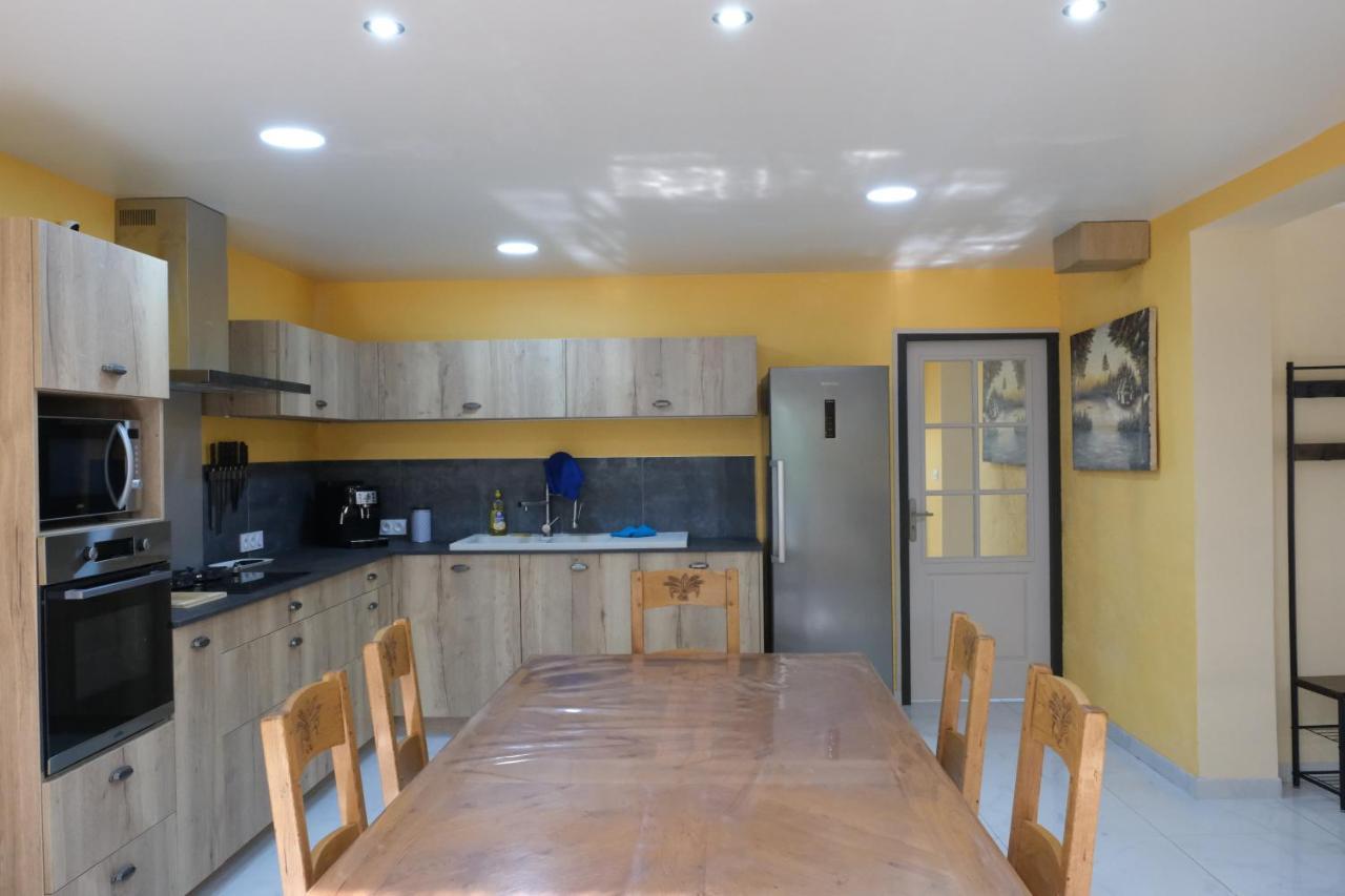 Maison Confortable A Ansouis Dans Le Luberon Exteriör bild
