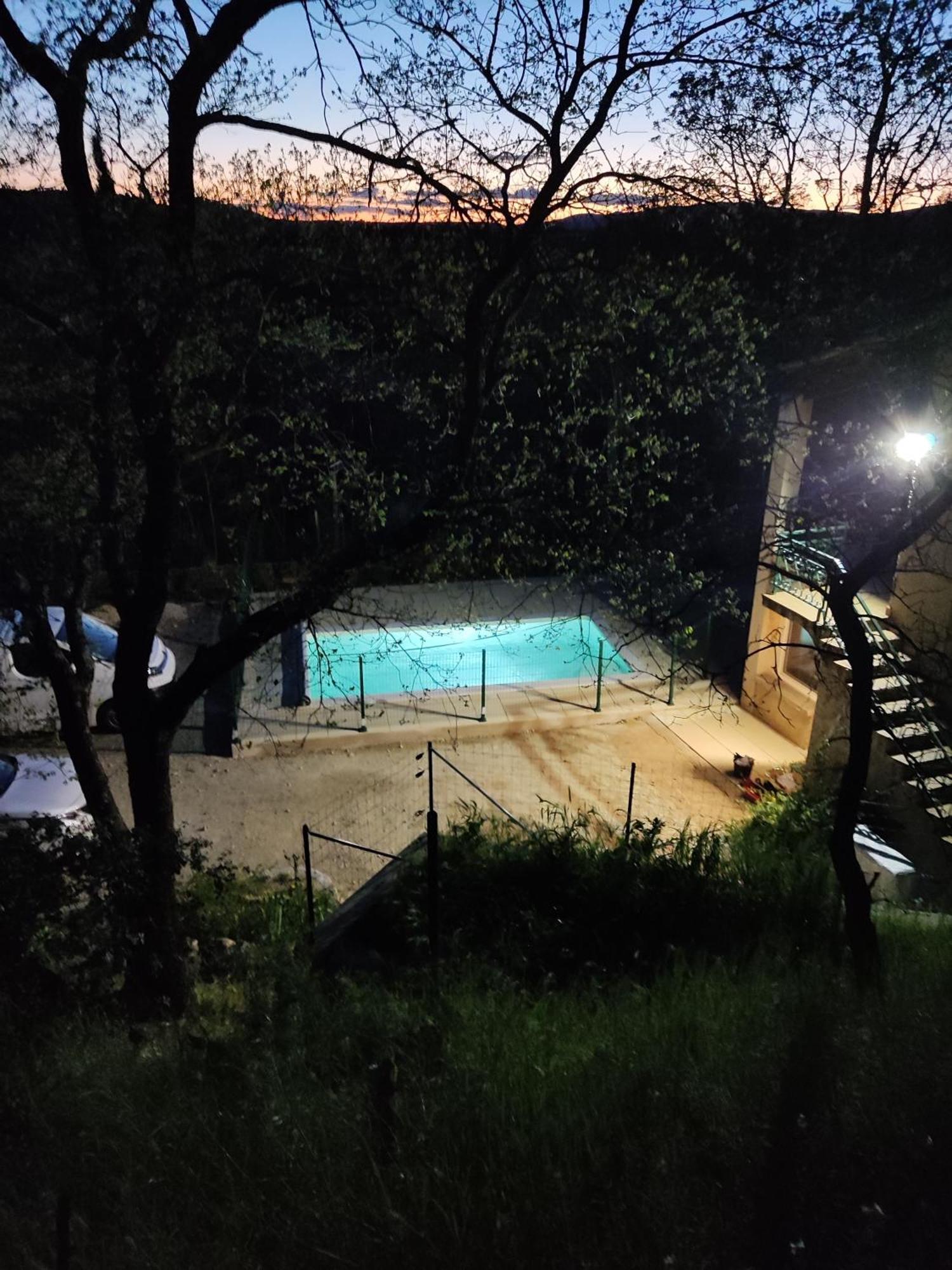 Maison Confortable A Ansouis Dans Le Luberon Exteriör bild