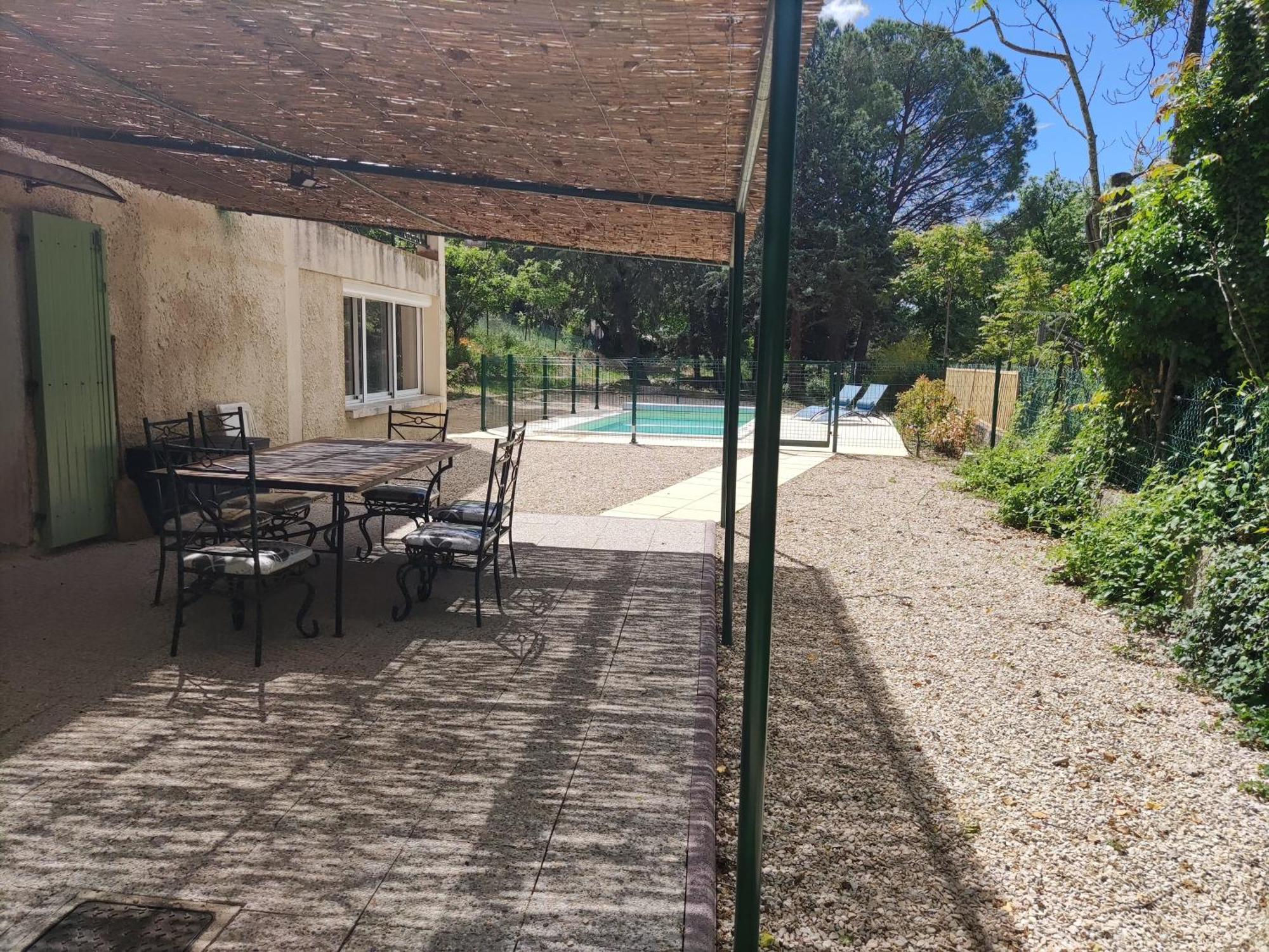 Maison Confortable A Ansouis Dans Le Luberon Exteriör bild